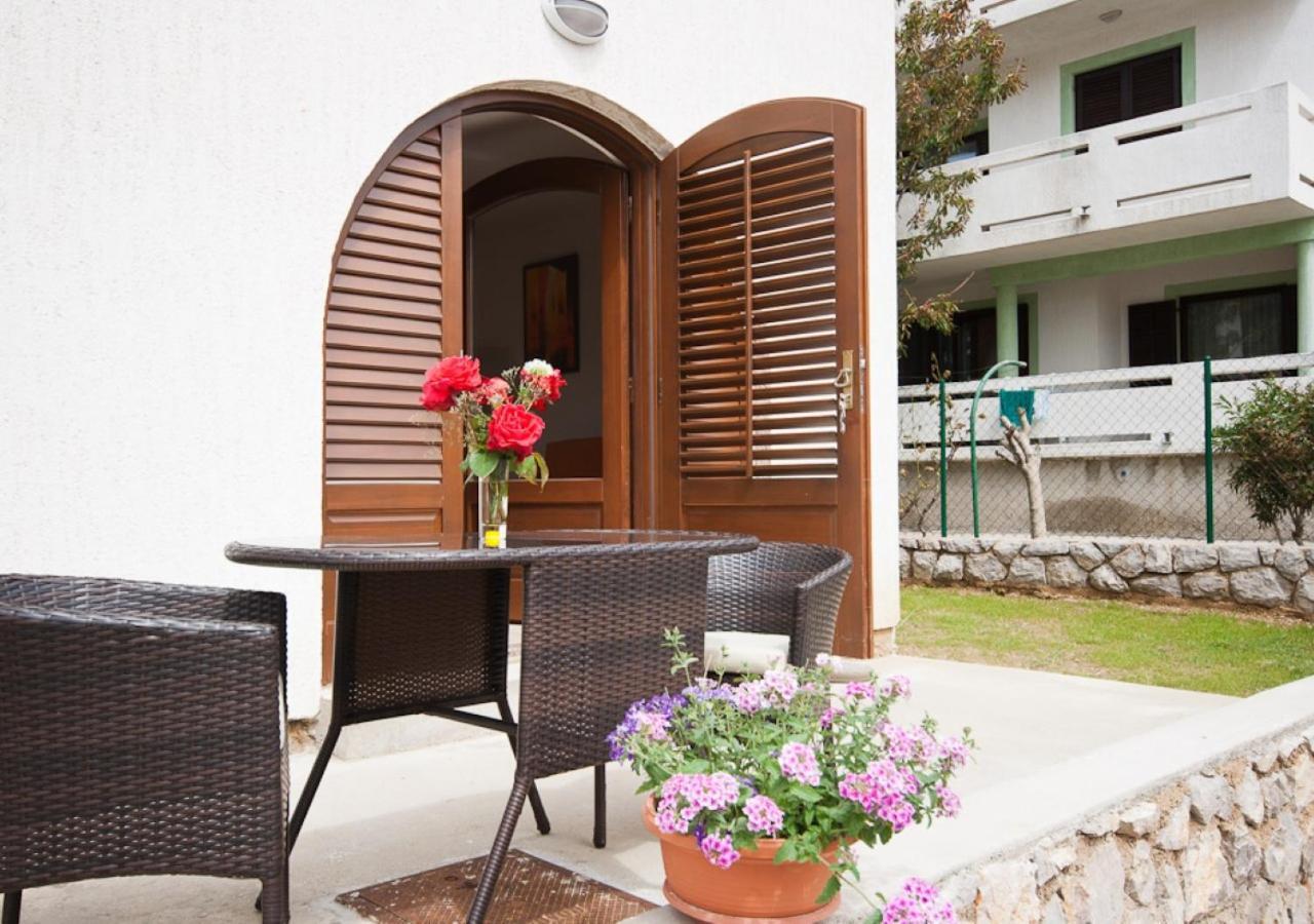 Apartments Bozo Baška Екстериор снимка